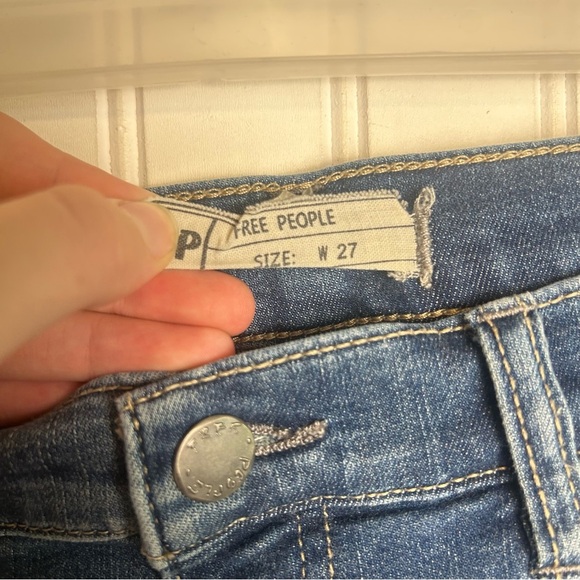 FREE PEOPLE Great Heights Frayed Skinny Jean Size 27 Stretch Denim F45 - Picture 6 of 8